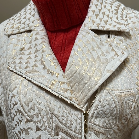 Chico’s jacket - Picture 3 of 17